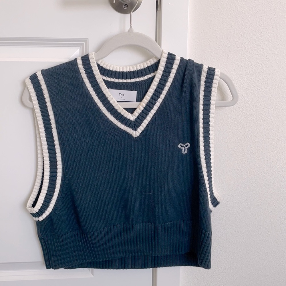 Aritzia Vest